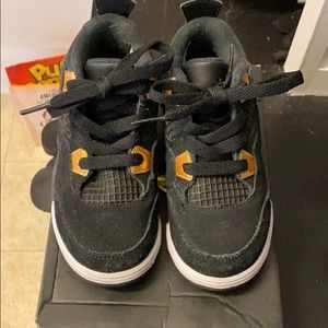 Kids Jordan 4 Retro